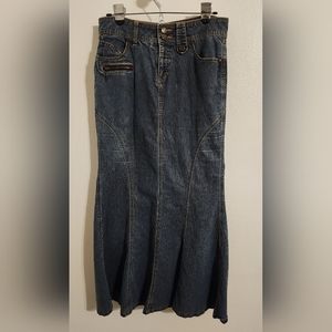Long Denim Jean Skirt Bisou Bisou Size 6